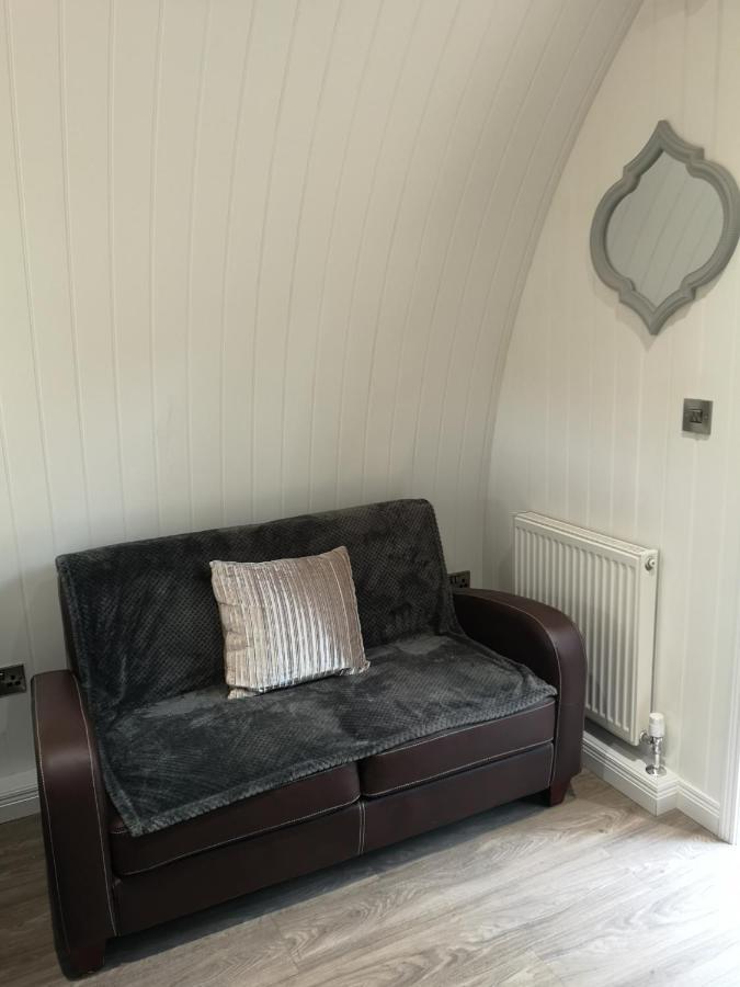 The Pod-Hot Tub-Woodland Lodges-St Clears-Carmarthen Exteriér fotografie